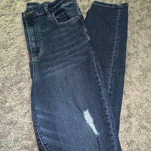 American eagle ripped jeans